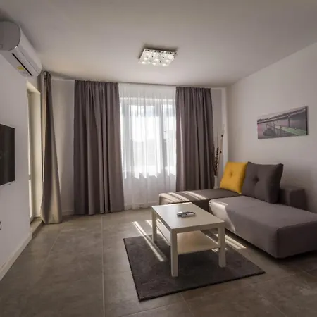 Salia Apartment *