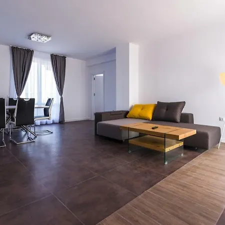 Salia Apartman Carevo